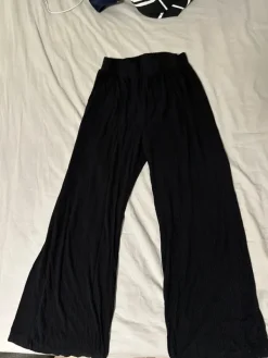 New H&M ribbihousut M