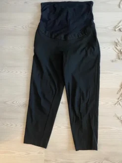 H&M suorat äitiyshousut