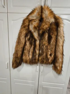 Discount H&M tekoturkis koko XS