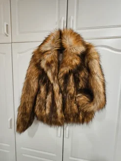 Discount H&M tekoturkis koko XS