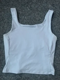 Outlet H&M treenitoppi