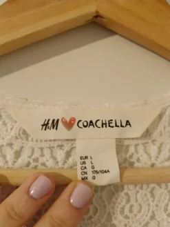 Online H&M x Coachella pitsitakki