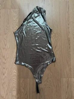 Sale FB Sister Hopea body