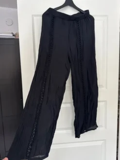 Best ei tiedossa Housut