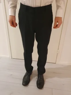 Best Hugo Boss -puvunhousut