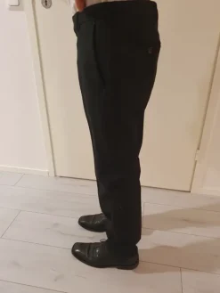 Best Hugo Boss -puvunhousut