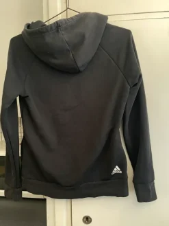 Best adidas Huppari