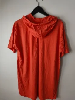 Hot Inside Hupullinen t-paita | Vinted