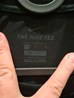 Clearance Hyväkuntoinen Nike t-paita koossa L