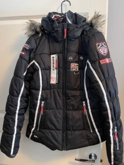 Online IcePeak toppatakki