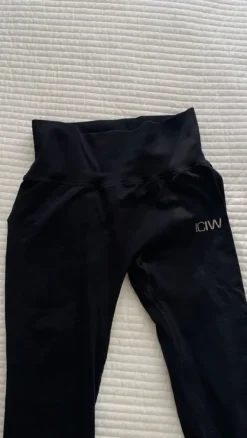 Online ICIW Define Seamless Scrunch Tights