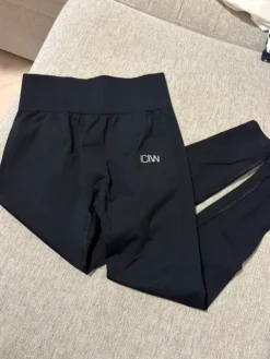 Outlet ICIW Define Seamless trikoot