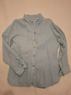 Hot Ihana 100% pellavaa oleva vaaleansininen kauluspaita