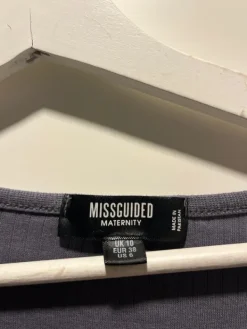 Hot Missguided Imetysmekko