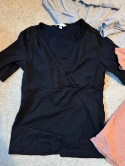 Hot Anna Field Imetysvaatteita