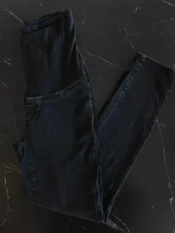 Outlet ONLY Äitiysfarkut