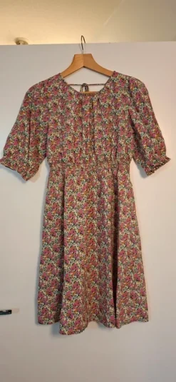 Discount Mamalicious Äitiysmekko