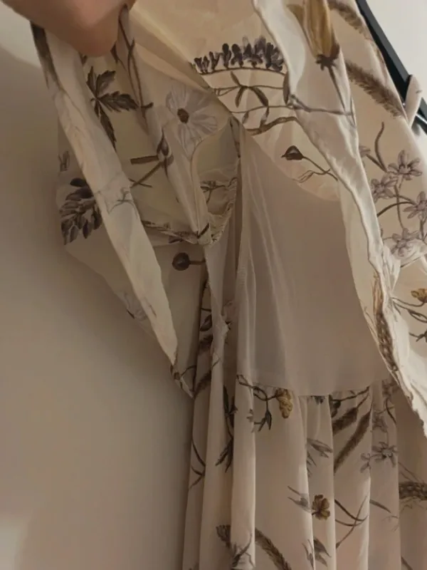 Hot H&M Äitiysmekko