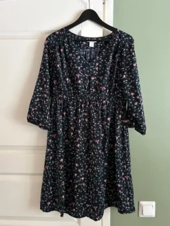 Best H&M Mama äitiysmekko