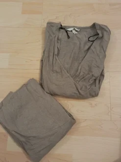 Best Äitiysvaate setti