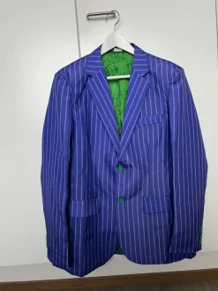 Best Joker naamiaisasu