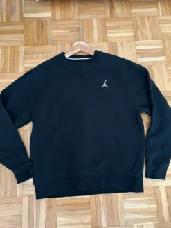 Hot Jordan kollege paita