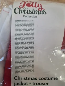 Outlet Joulupukkiasu