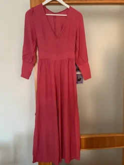 Online ASOS Juhlava housupuku