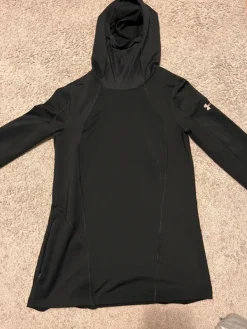 Best Under Armour Juoksu huppari