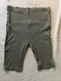 New Kappahl raskausshortsit