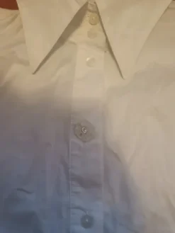 Sale Kauluspaita nappi yksityiskohdilla