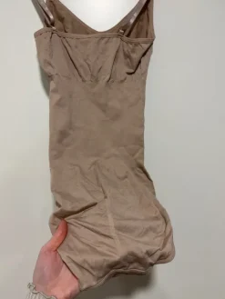 Discount kaventava body Kaventava alusbody