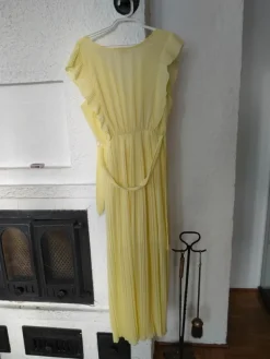 Sale Keltainen haalari