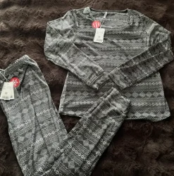 Online Hailys Kerrastosetti