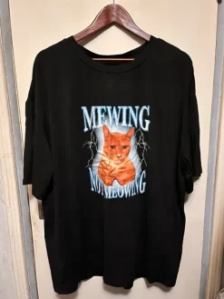 New Shein kissa paita