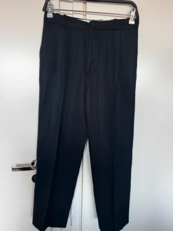 Best Klassinen tummanharmaa liituraitapuku – Koko 44