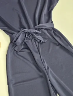 Hot Kombinezon długi L z krótkim rękawem poliester wiązany paskiem w pasie