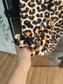 Outlet Kombinezon z kapturem polarowy, piżama z kapturem