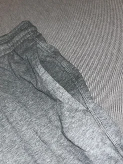 Hot Nike Korkeavyötäröiset college shortsit