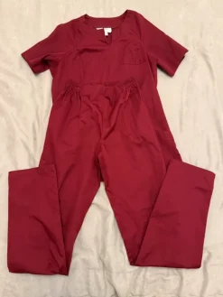 Clearance Kostiumelis