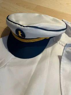 Discount Captain Kostume