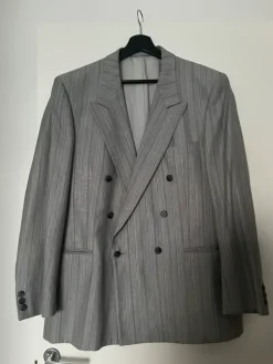 Best Kruunu pukine harmaa puku