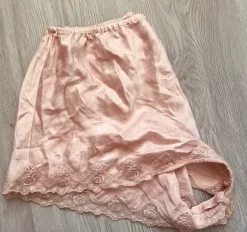 Hot Lace shorts