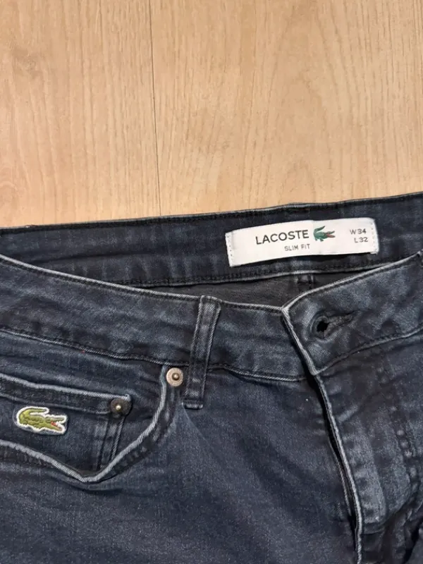 Sale Lacoste farkut (aidot)