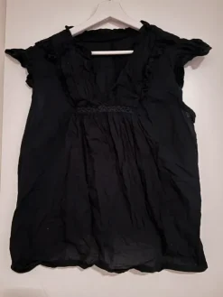 Hot Lager 157 mustapaita