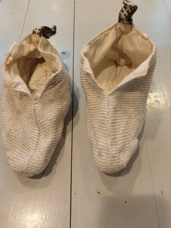 Clearance Helmi Vuorelma Lannepyyhe ja tossut