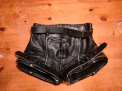 Discount black body amsterdam Lädershorts, fetish
