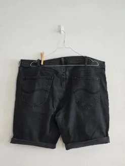 Online Lee Farkkushortsit