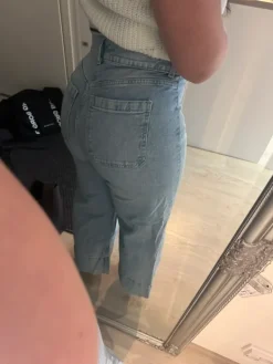 Outlet H&M Leveä lahkeiset farkut housut 38