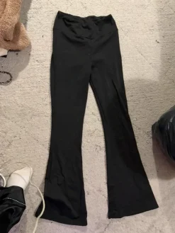 Discount Shein Leveälahkeiset housut